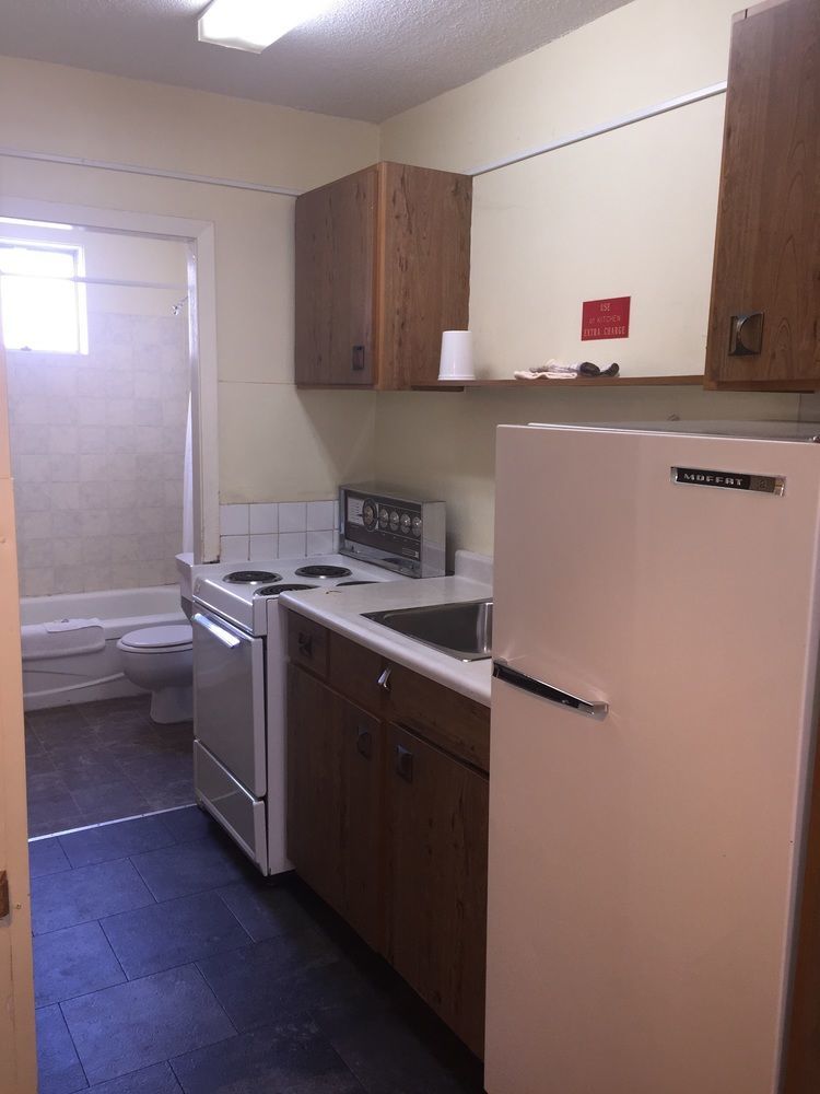 Tyee Village Motel 포트알버니 외부 사진